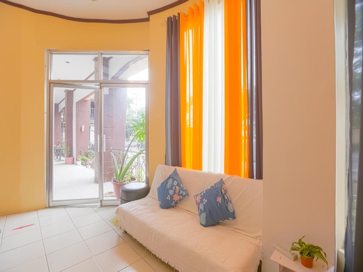 Oyo 759 Royal South Garden Suites Tagaytay City Εξωτερικό φωτογραφία